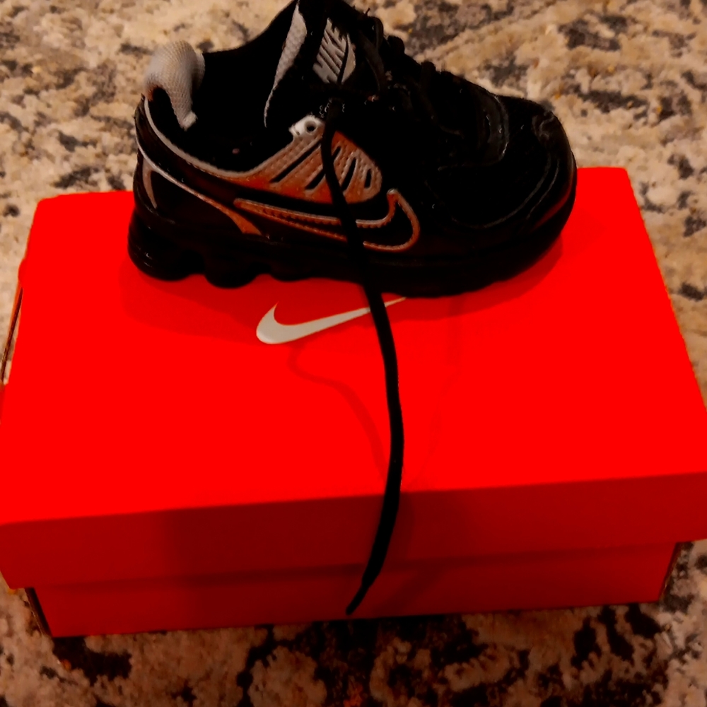 Nike shoes 5c